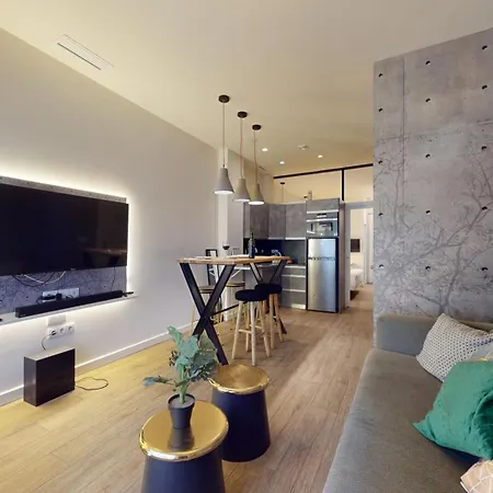 Myflats The Castle Apartment *